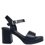 Γυναικεία πέδιλα block heel Ragazza 0794 σε μαύρο χρώμα, πλάγια όψη που αναδεικνύει το σταθερό τακούνι και το λείο δέρμα.